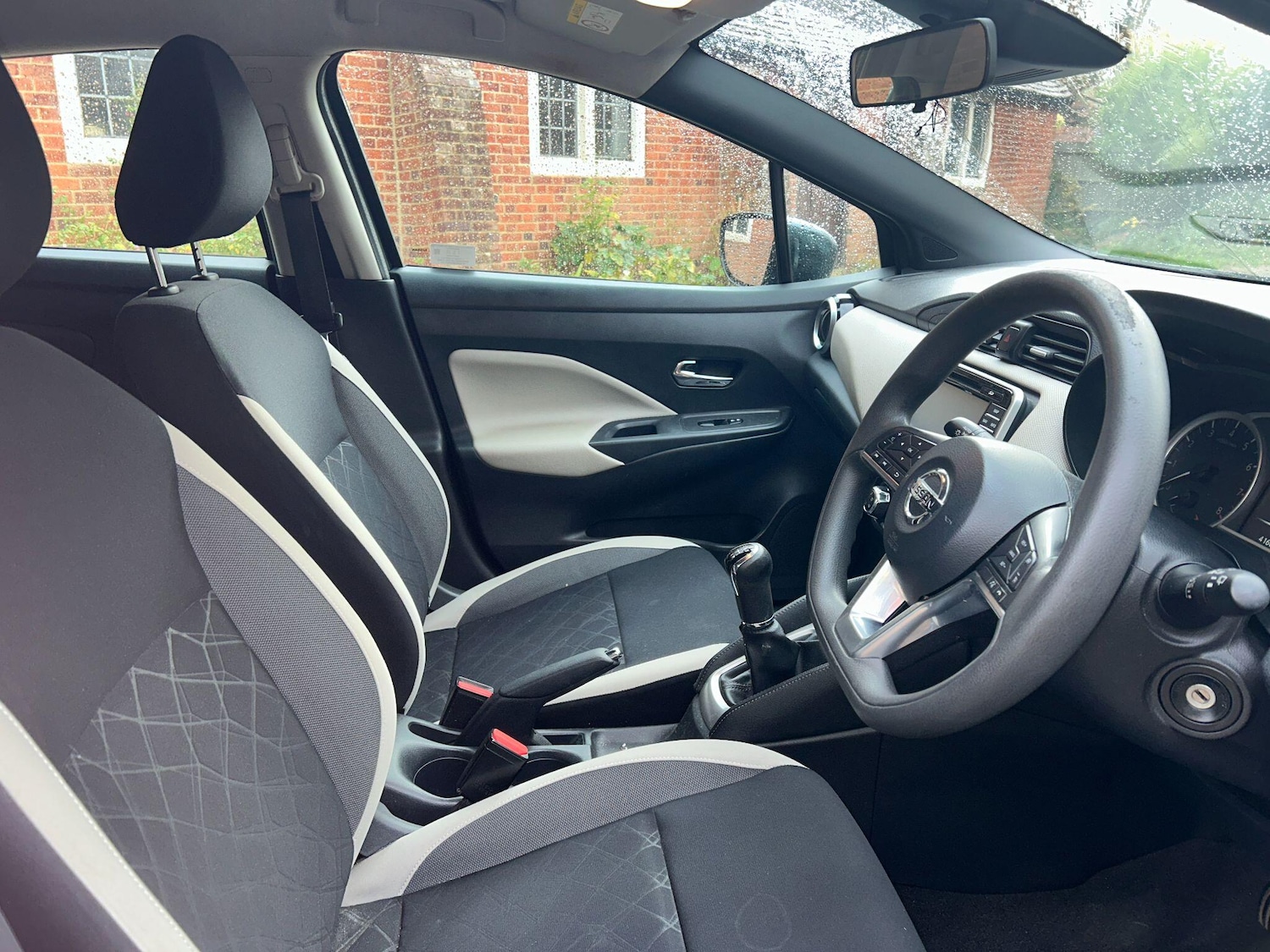 Used Nissan Micra 2017 for sale - 76499555: Photo 2