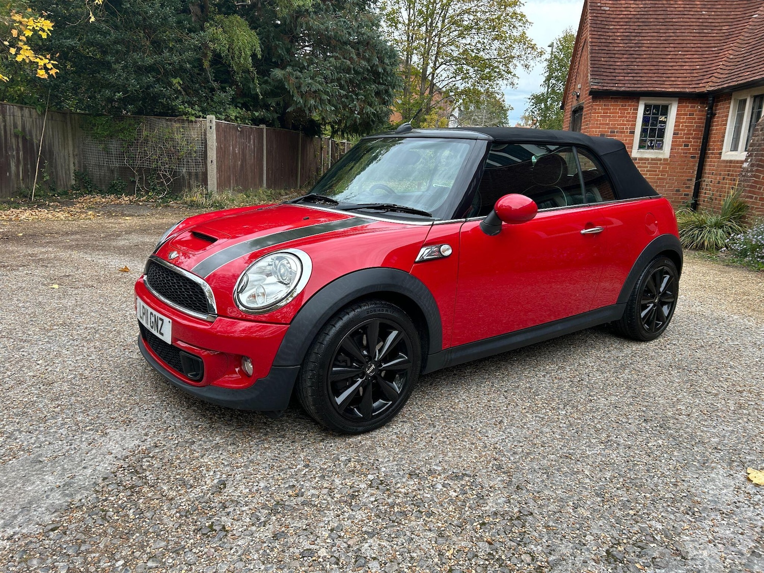 Used MINI Convertible 2011 for sale - 76995182: Photo 29