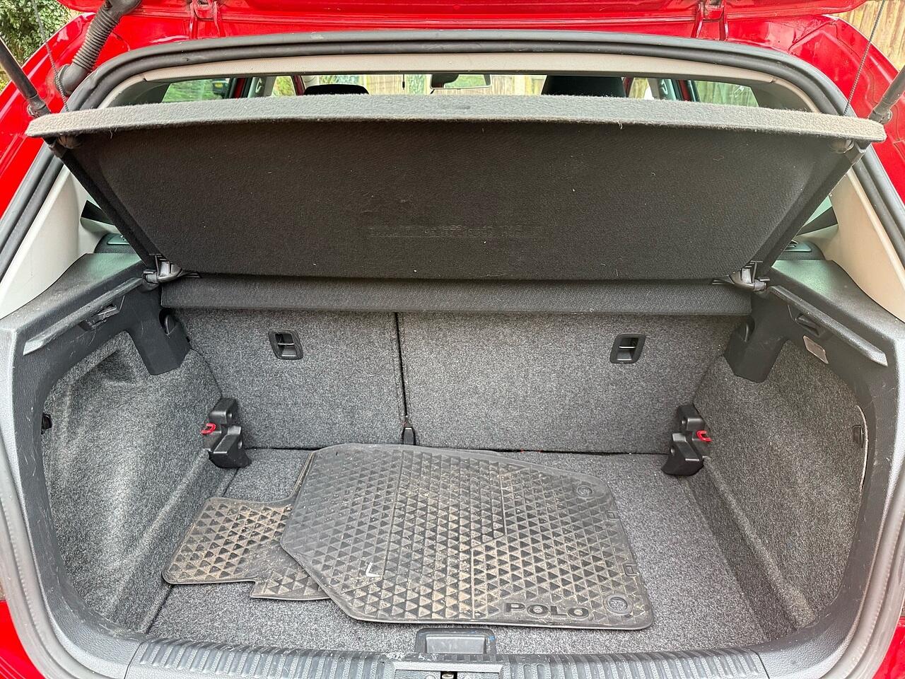 Used Volkswagen Polo 2014 for sale - 77163081: Photo 24