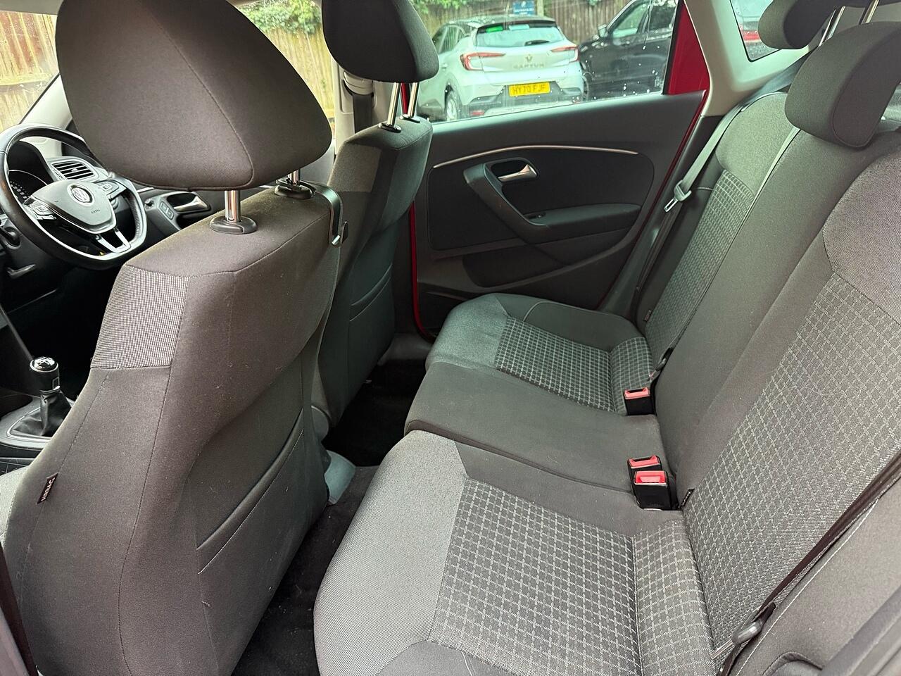 Used Volkswagen Polo 2014 for sale - 77163081: Photo 25