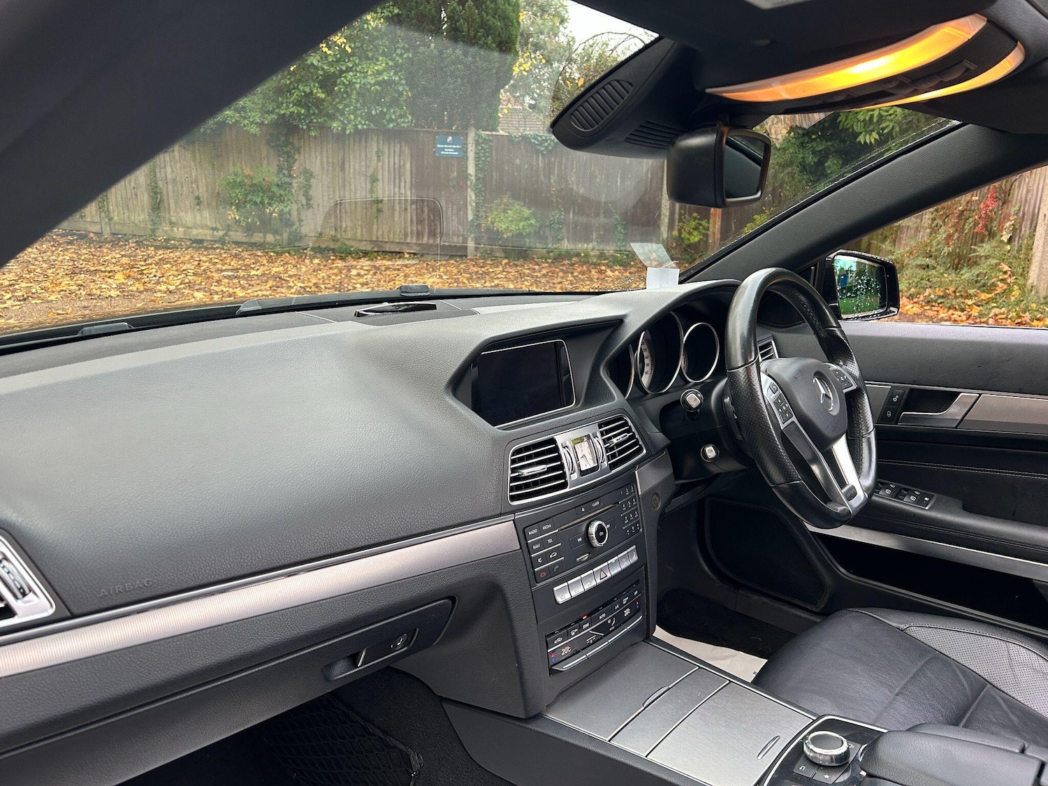 Used Mercedes-Benz E Class 2015 for sale - 77098015: Photo 4