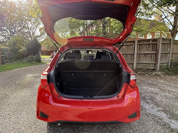 Used Toyota Yaris 2019 for sale - 76175021: Photo 18