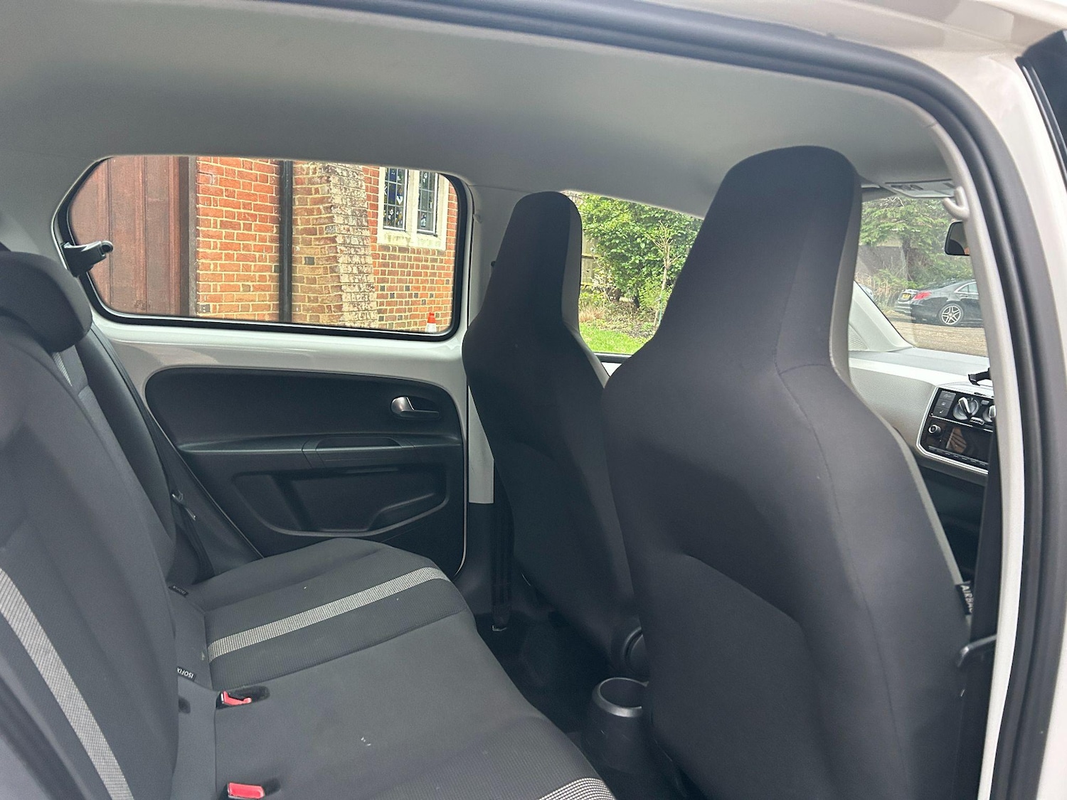 Used Volkswagen up! 2017 for sale - 76239707: Photo 10