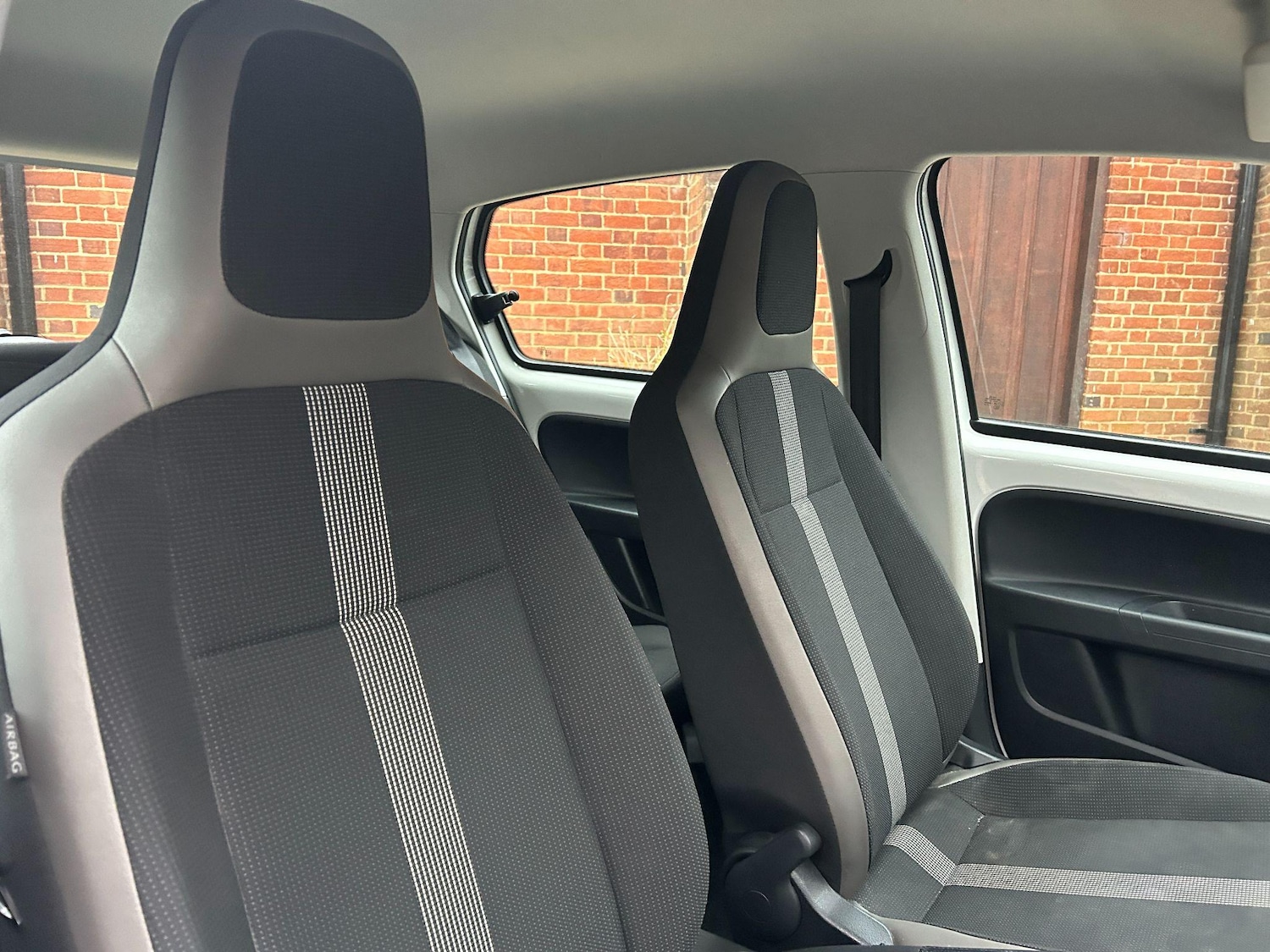 Used Volkswagen up! 2017 for sale - 76239707: Photo 7