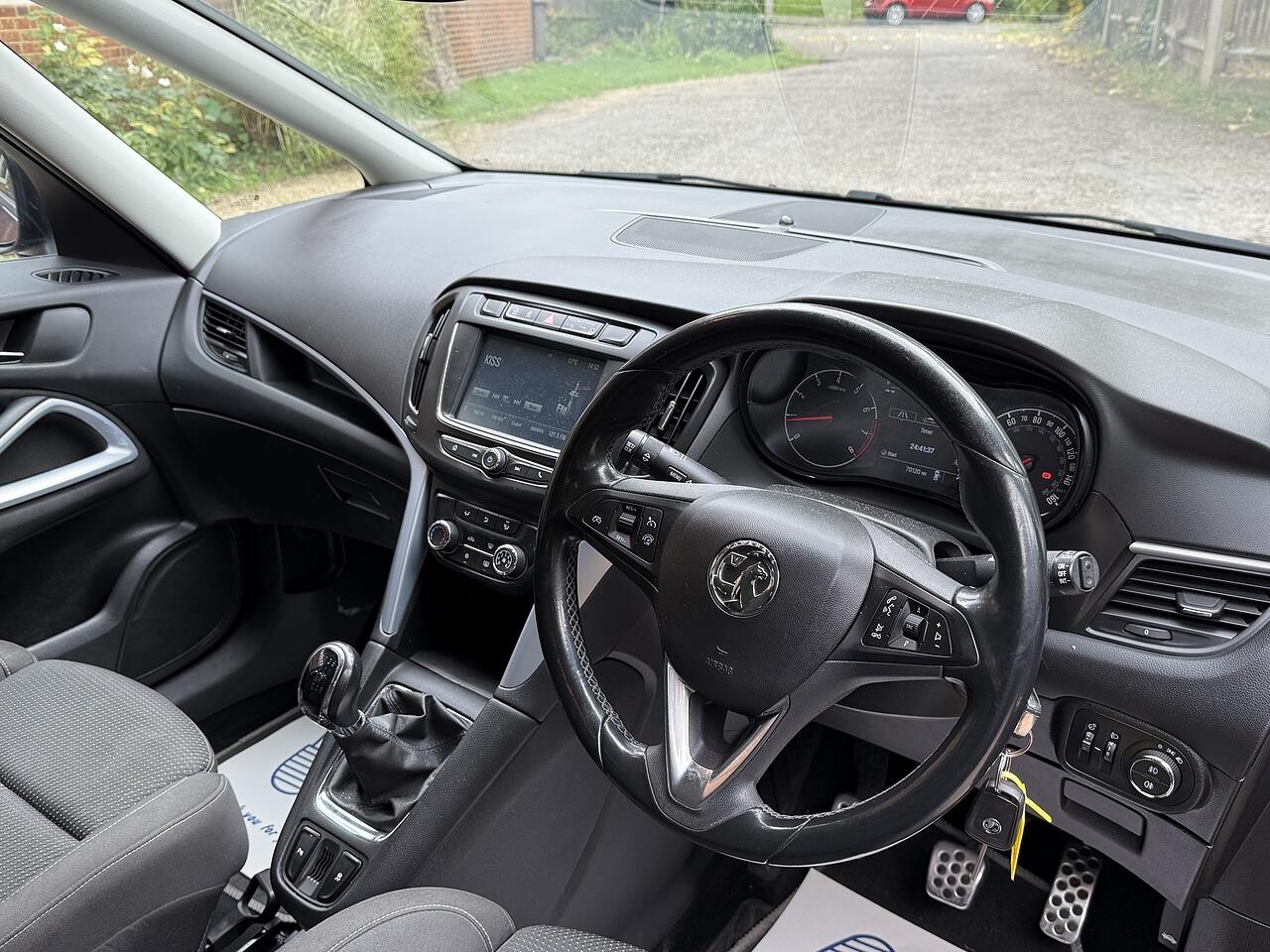 Used Vauxhall Zafira Tourer 2017 for sale - 76175235: Photo 16