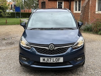 Used Vauxhall Zafira Tourer 2017 for sale - 76175235: Photo 4