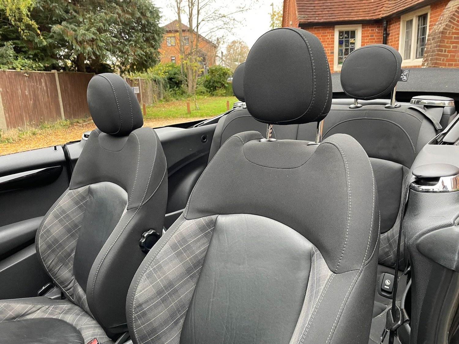 Used MINI Convertible 2017 for sale - 76607500: Photo 10