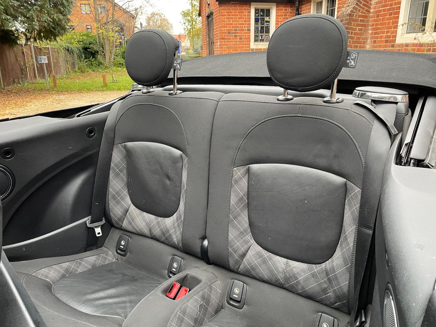 Used MINI Convertible 2017 for sale - 76607500: Photo 12