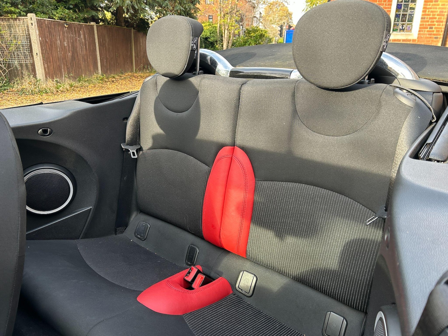 Used MINI Convertible 2010 for sale - 76562035: Photo 11