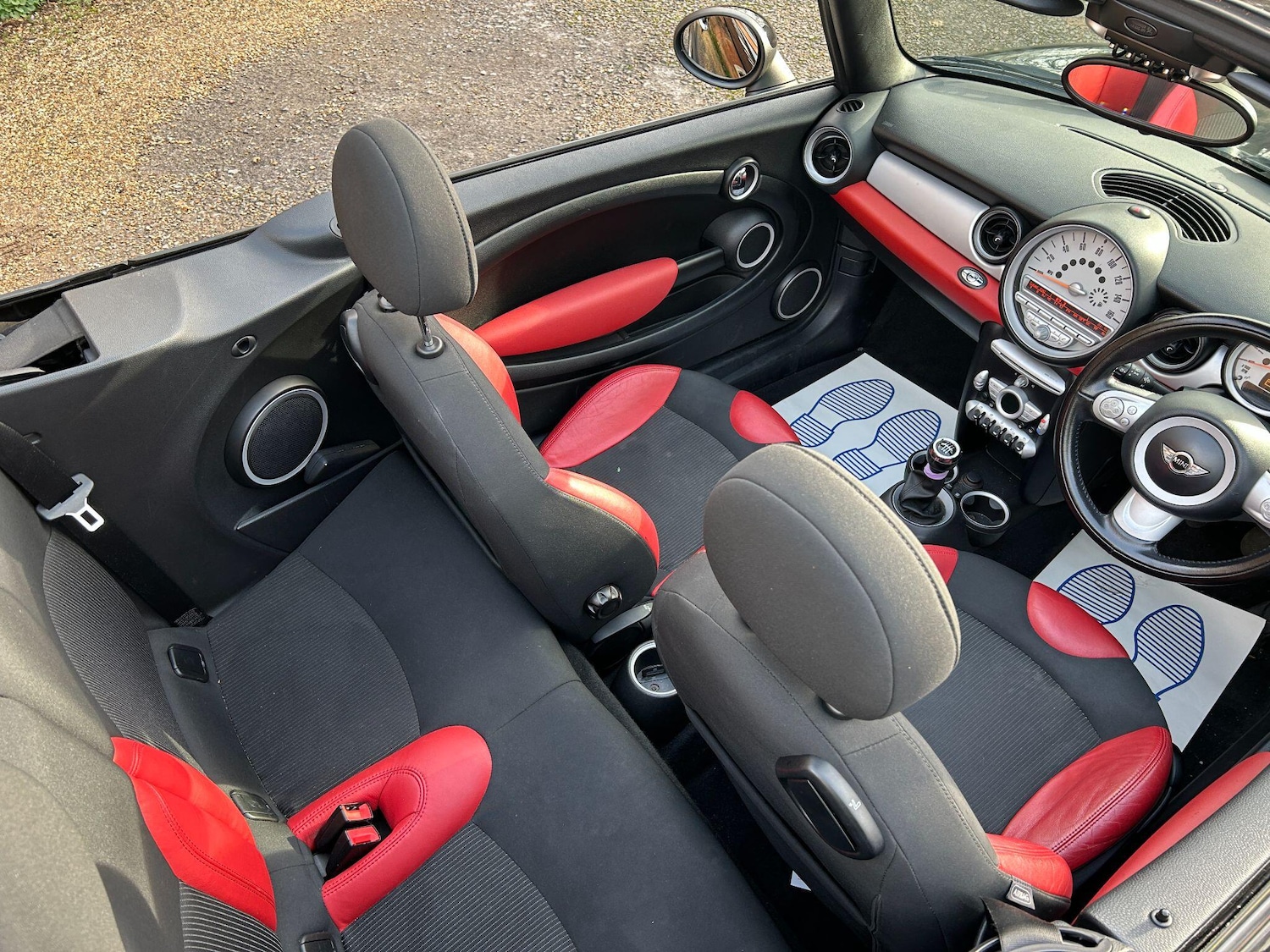 Used MINI Convertible 2010 for sale - 76562035: Photo 13