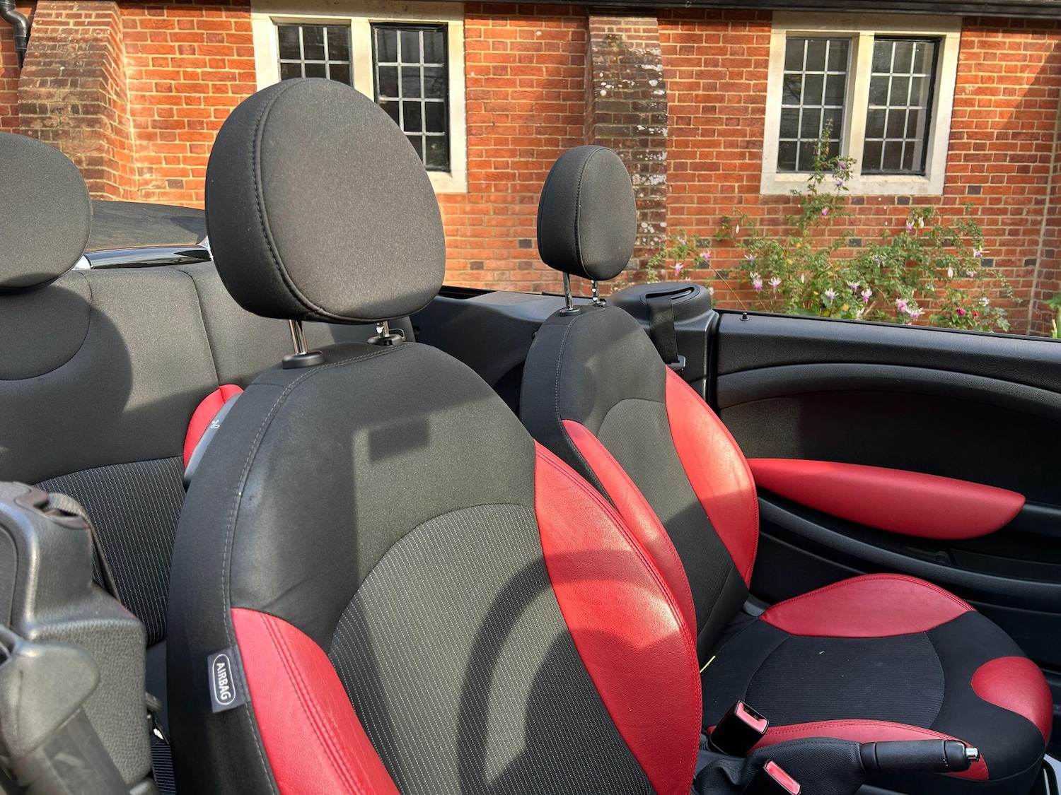 Used MINI Convertible 2010 for sale - 76562035: Photo 15