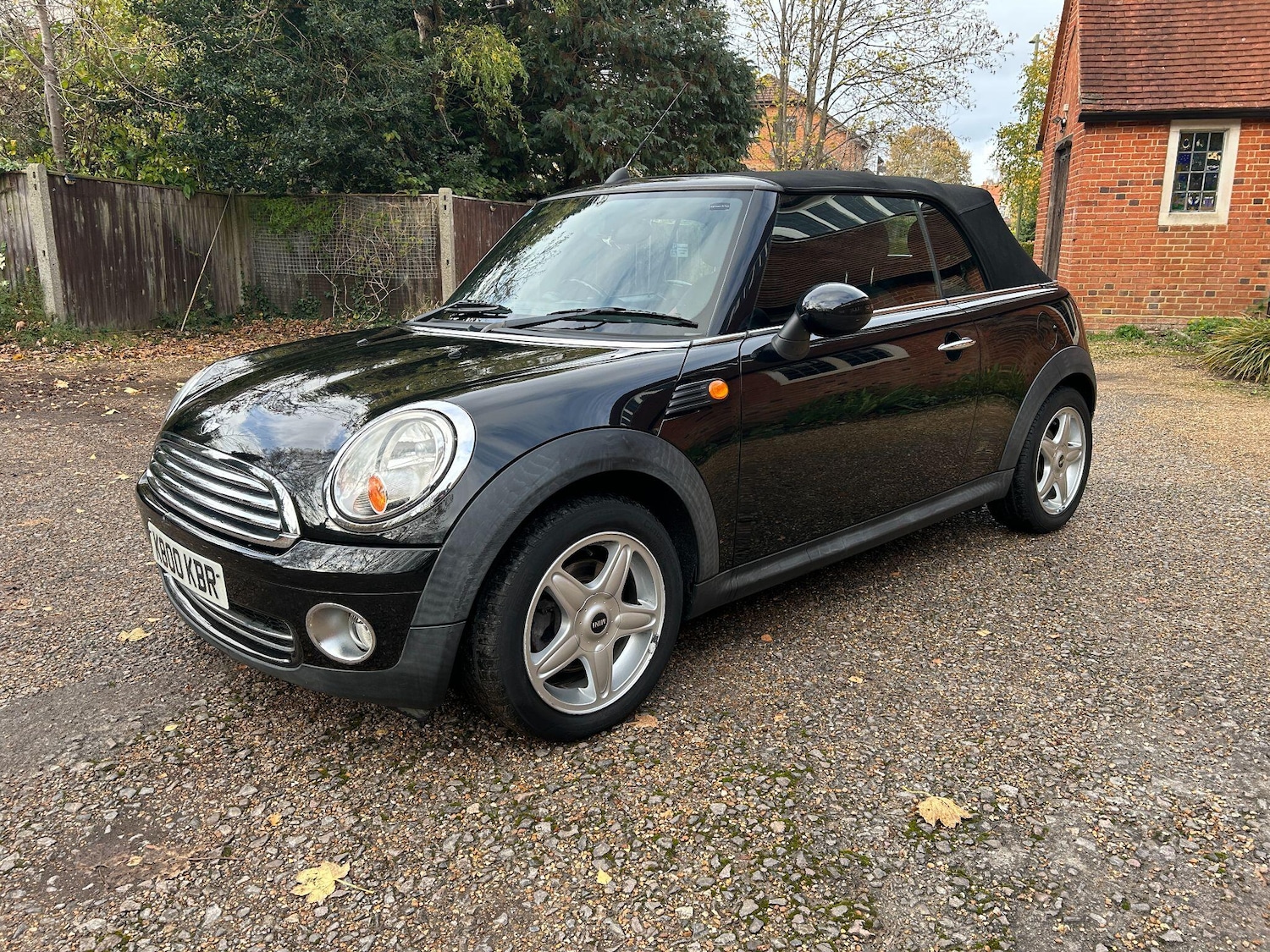 Used MINI Convertible 2010 for sale - 76562035: Photo 18