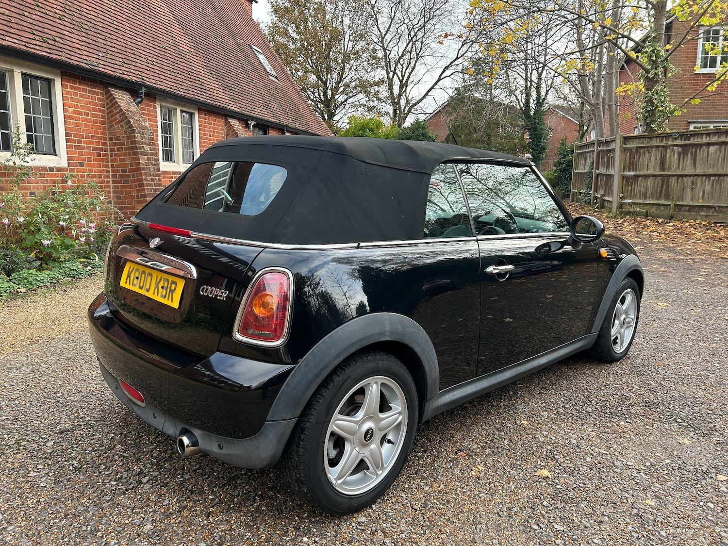 Used MINI Convertible 2010 for sale - 76562035: Photo 22