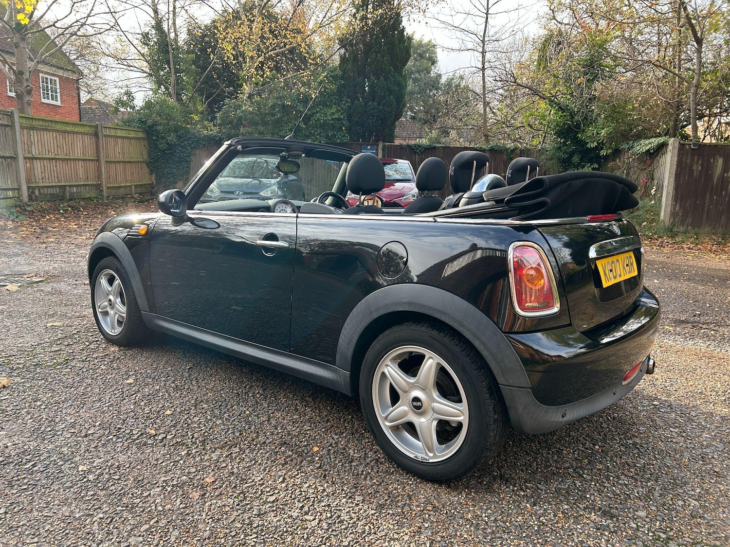 Used MINI Convertible 2010 for sale - 76562035: Photo 28