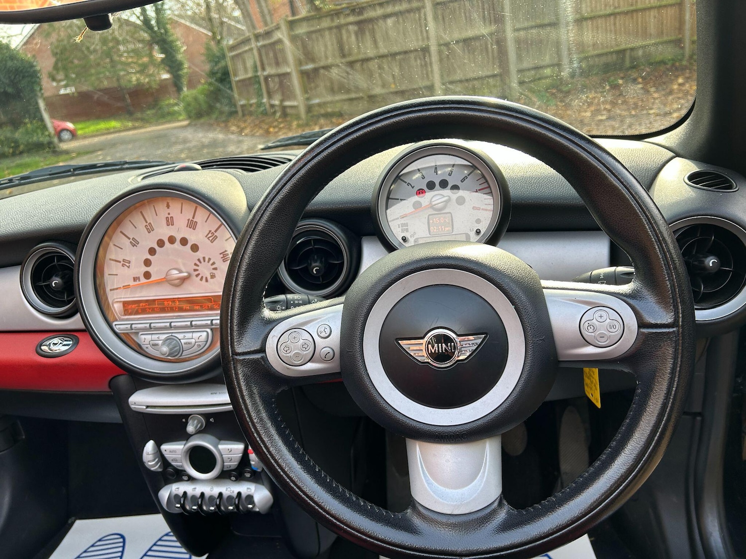 Used MINI Convertible 2010 for sale - 76562035: Photo 6