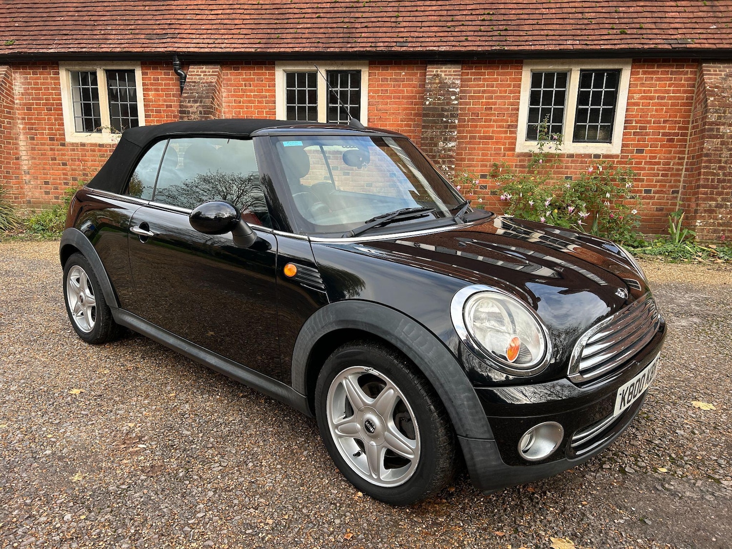 Used MINI Convertible 2010 for sale - 76562035: Photo 7