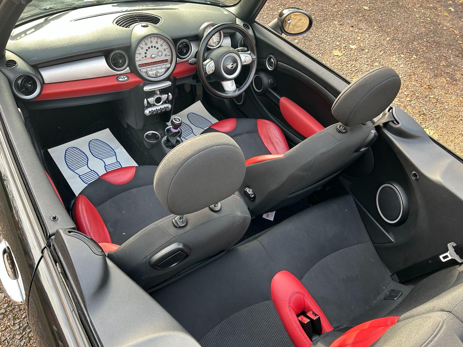 Used MINI Convertible 2010 for sale - 76562035: Photo 9