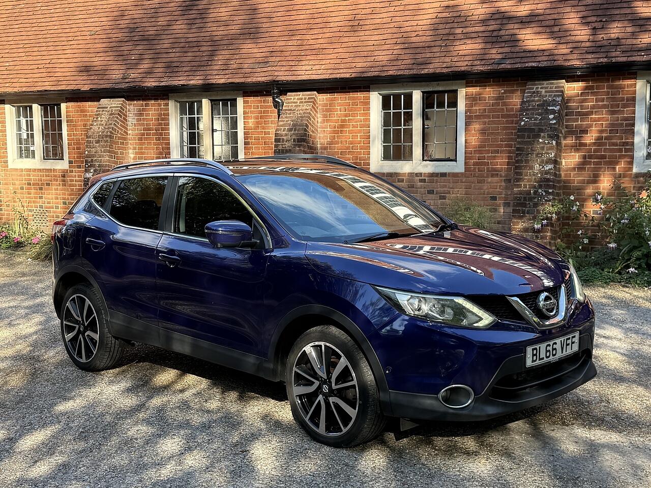 Used Nissan Qashqai 2016 for sale - 76108630: Photo 2