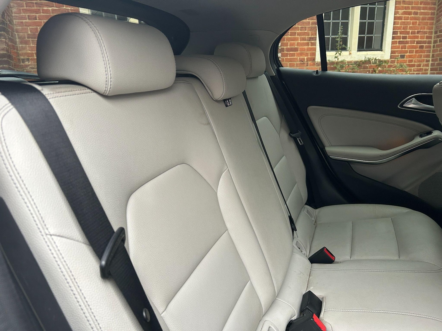 Used Mercedes-Benz GLA 2017 for sale - 76752677: Photo 11