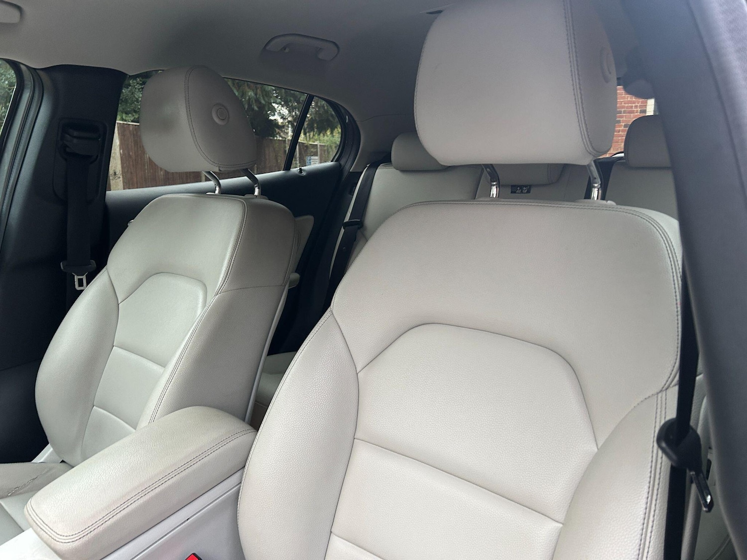 Used Mercedes-Benz GLA 2017 for sale - 76752677: Photo 8