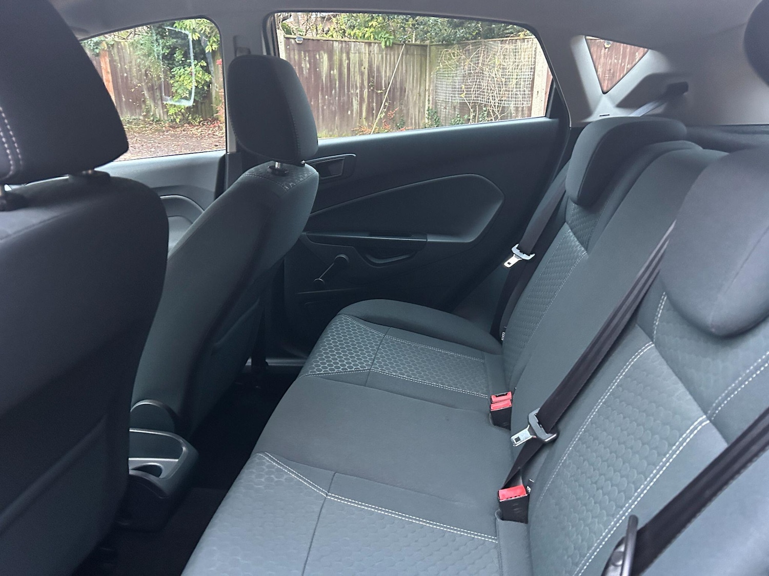 Used Ford Fiesta 2010 for sale - 76866122: Photo 10