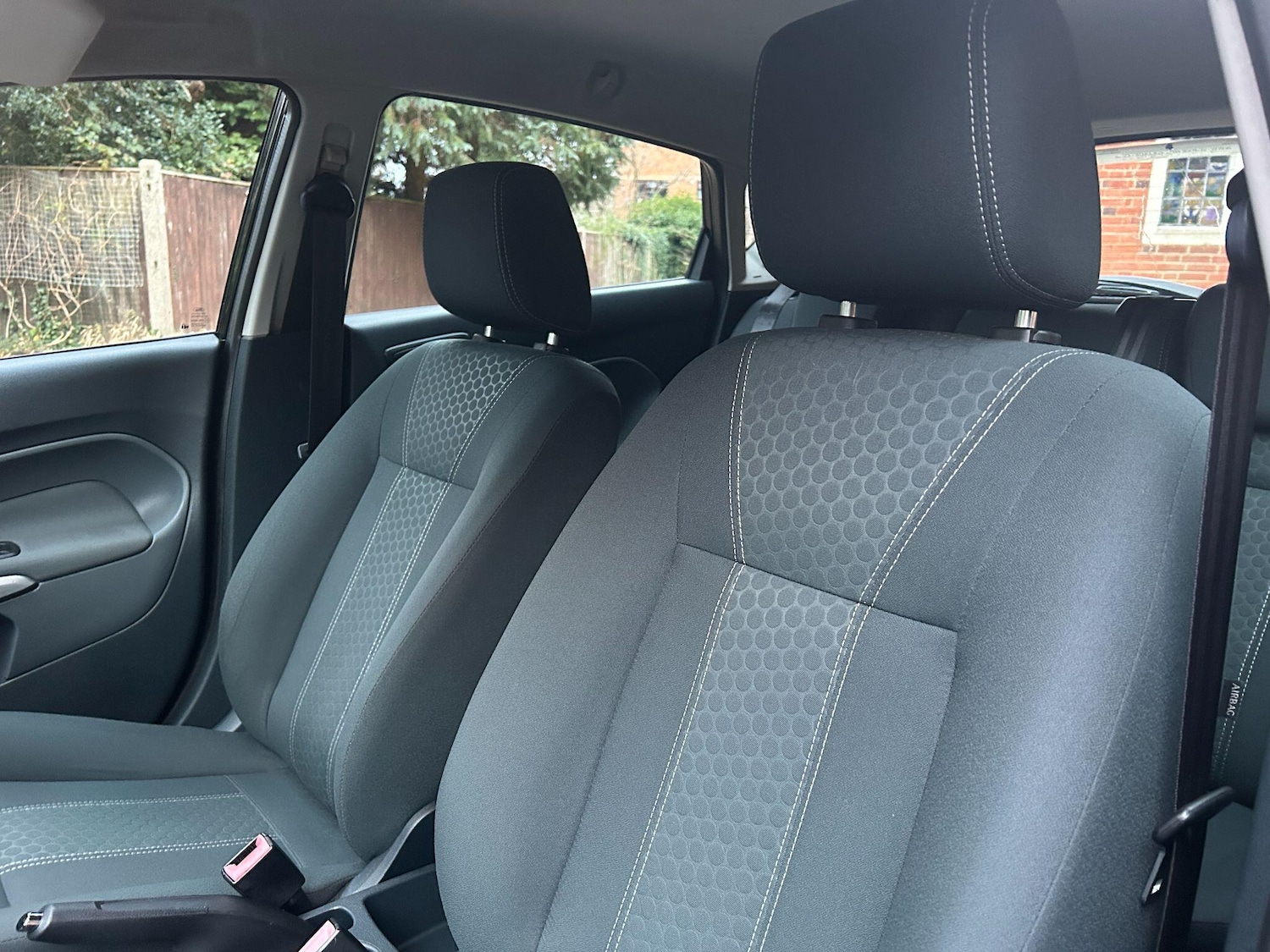 Used Ford Fiesta 2010 for sale - 76866122: Photo 8