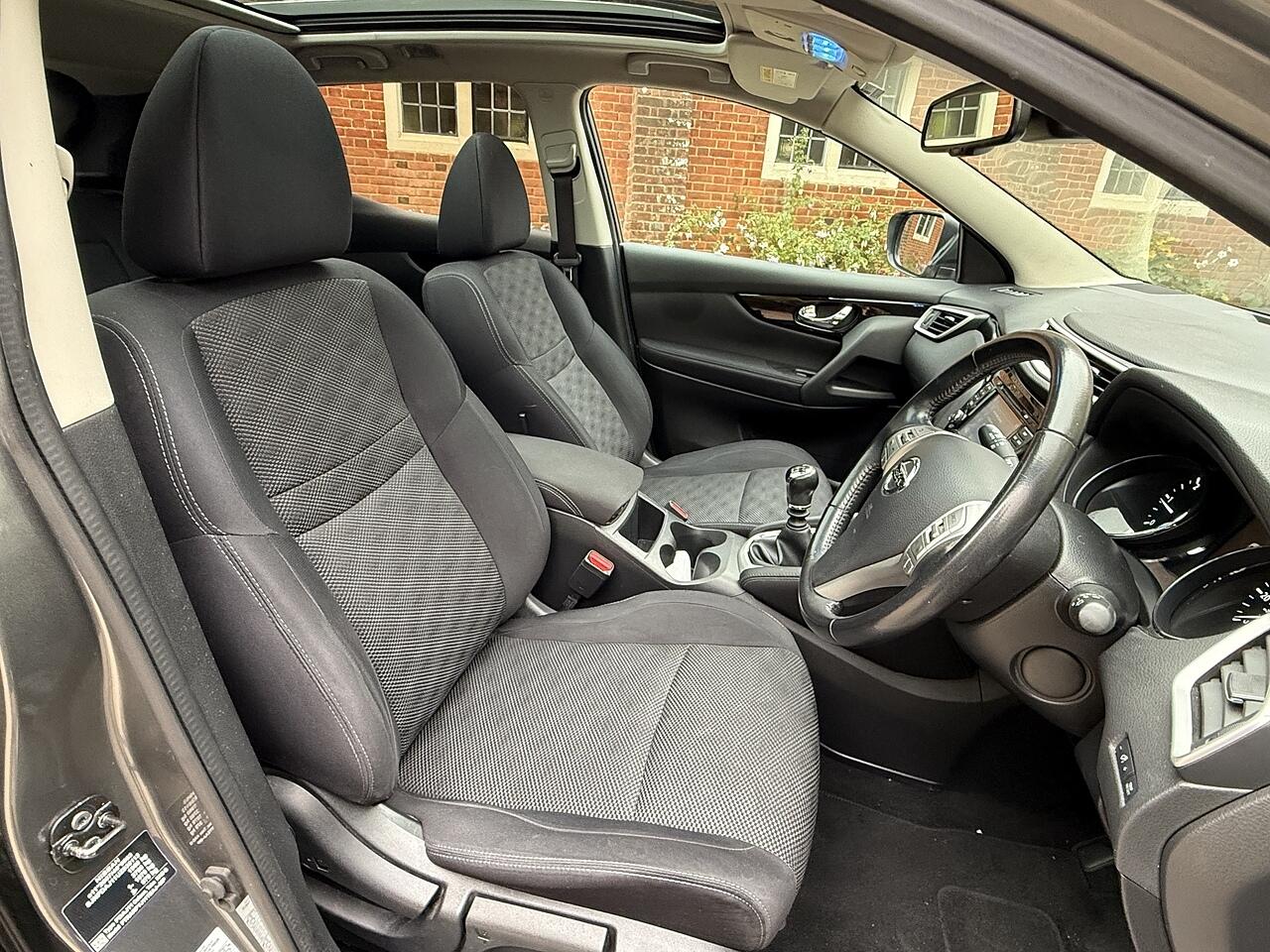 Used Nissan Qashqai 2017 for sale - 76314728: Photo 18