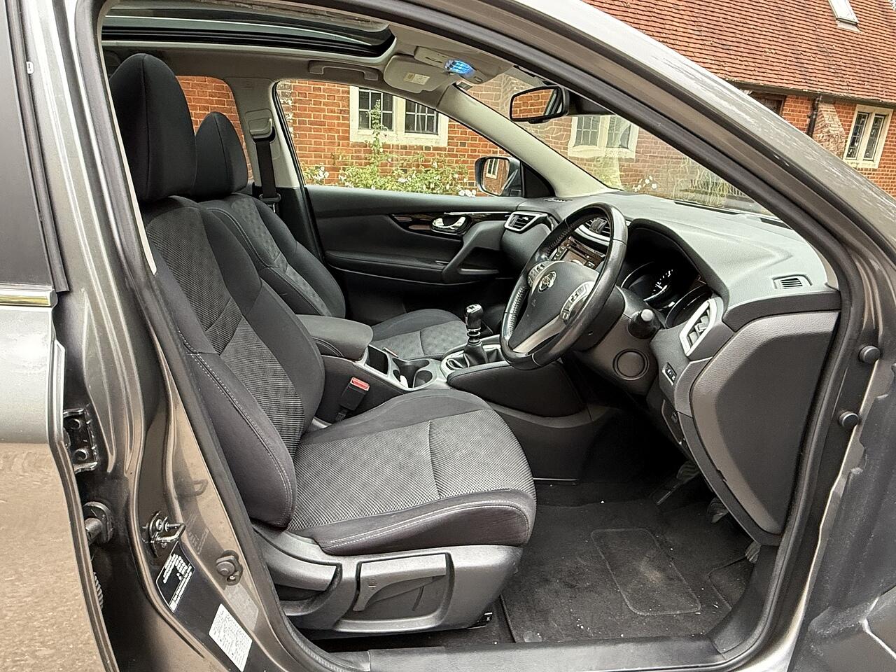 Used Nissan Qashqai 2017 for sale - 76314728: Photo 21