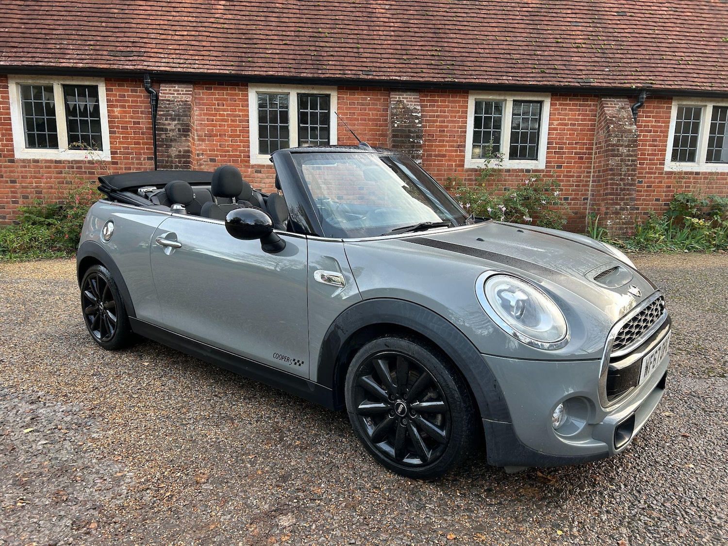 Used MINI Convertible 2017 for sale - 76596929: Photo 22