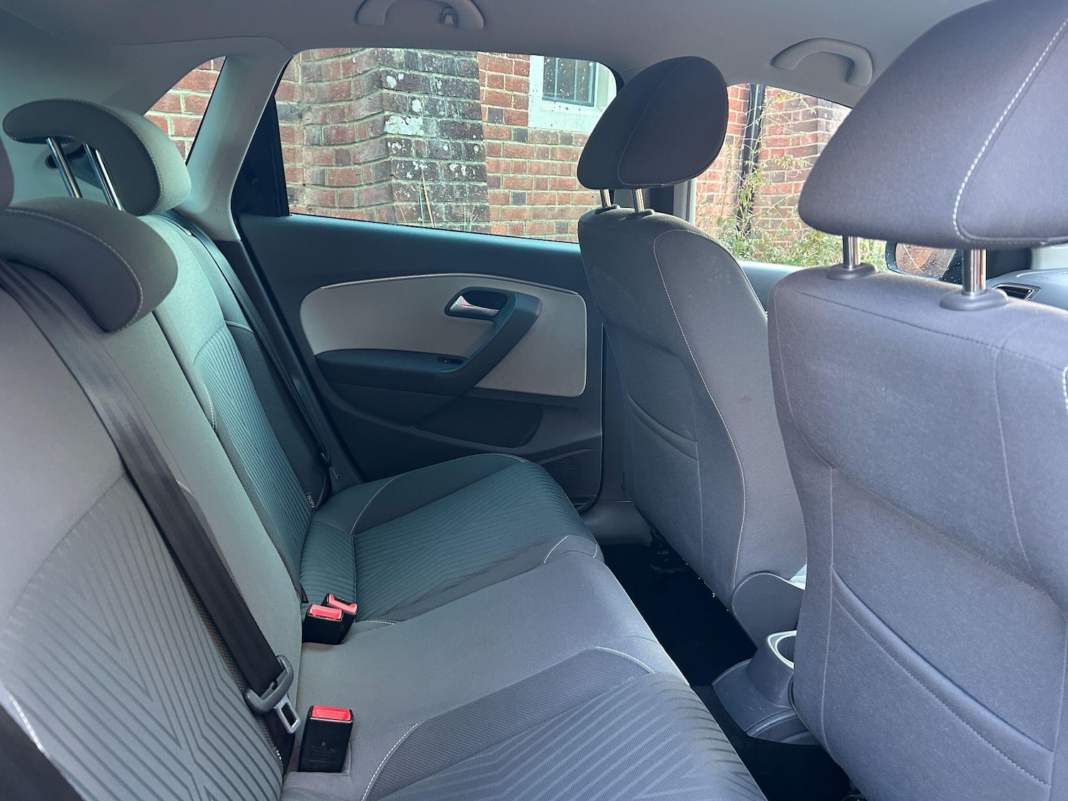 Used Volkswagen Polo 2015 for sale - 76865137: Photo 10