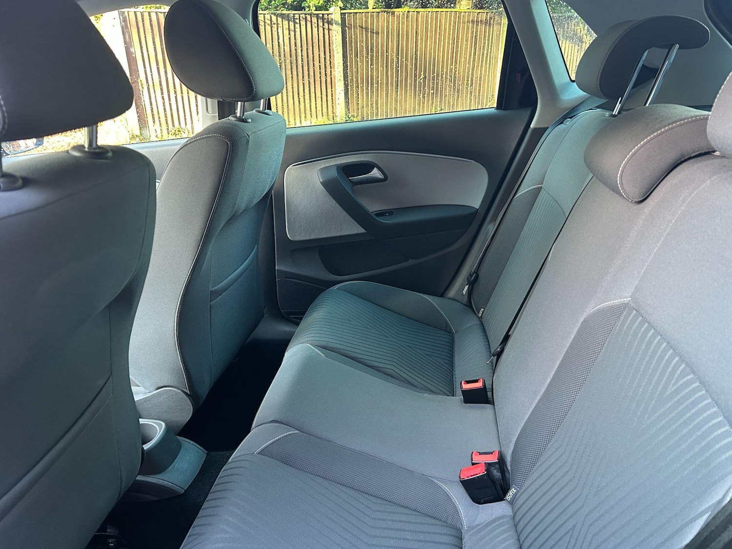 Used Volkswagen Polo 2015 for sale - 76865137: Photo 12