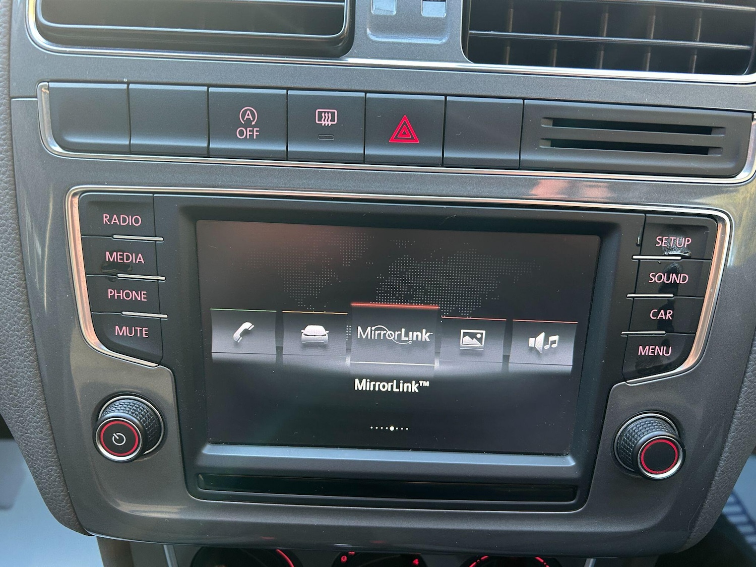 Used Volkswagen Polo 2015 for sale - 76865137: Photo 13