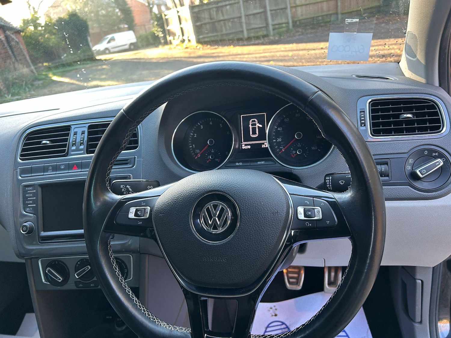 Used Volkswagen Polo 2015 for sale - 76865137: Photo 6