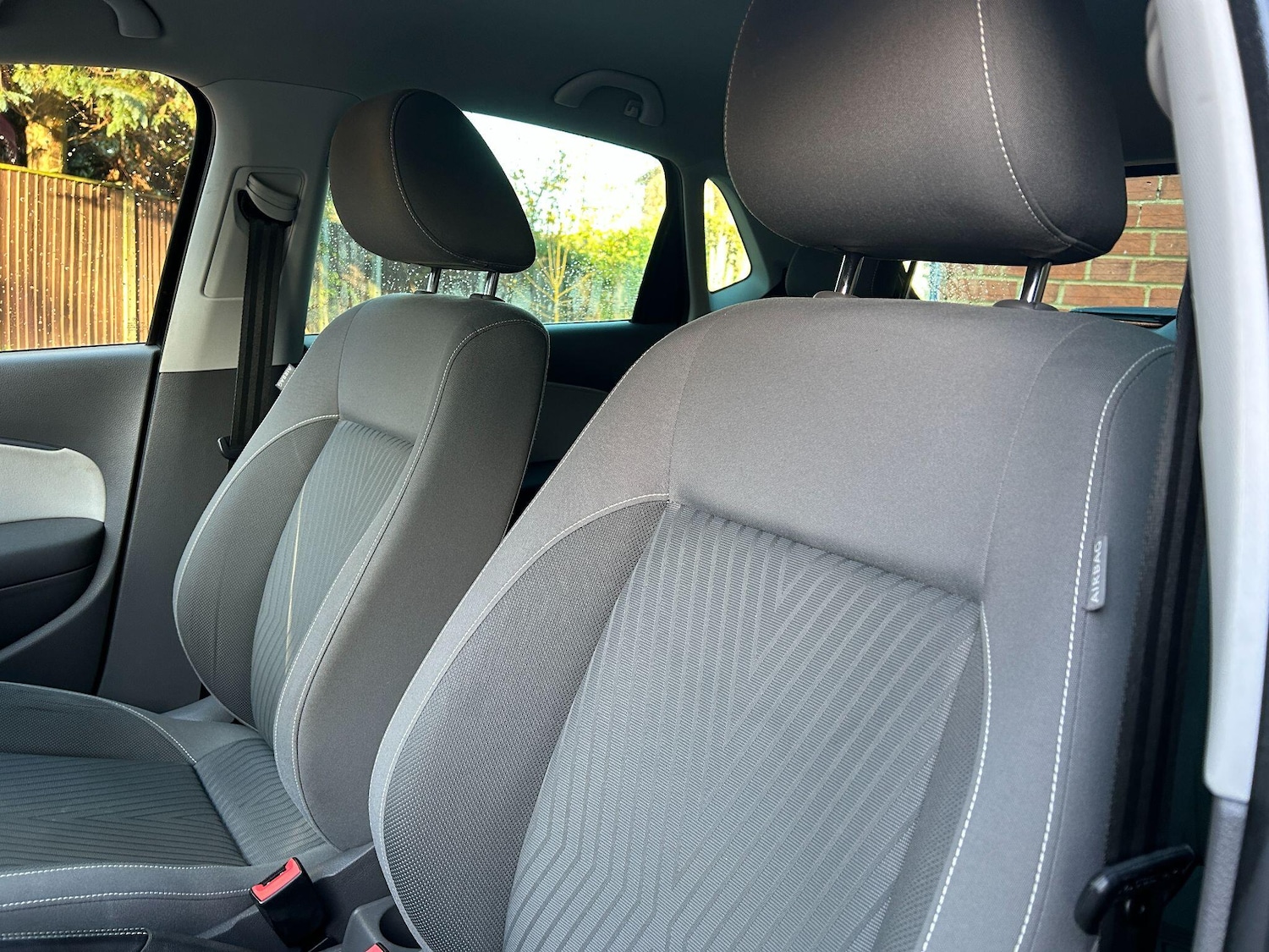 Used Volkswagen Polo 2015 for sale - 76865137: Photo 8