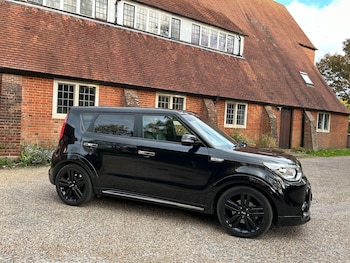 (16) - 1.6 CRDi Maxx SUV 5dr Diesel Manual Euro 6 (134 bhp)