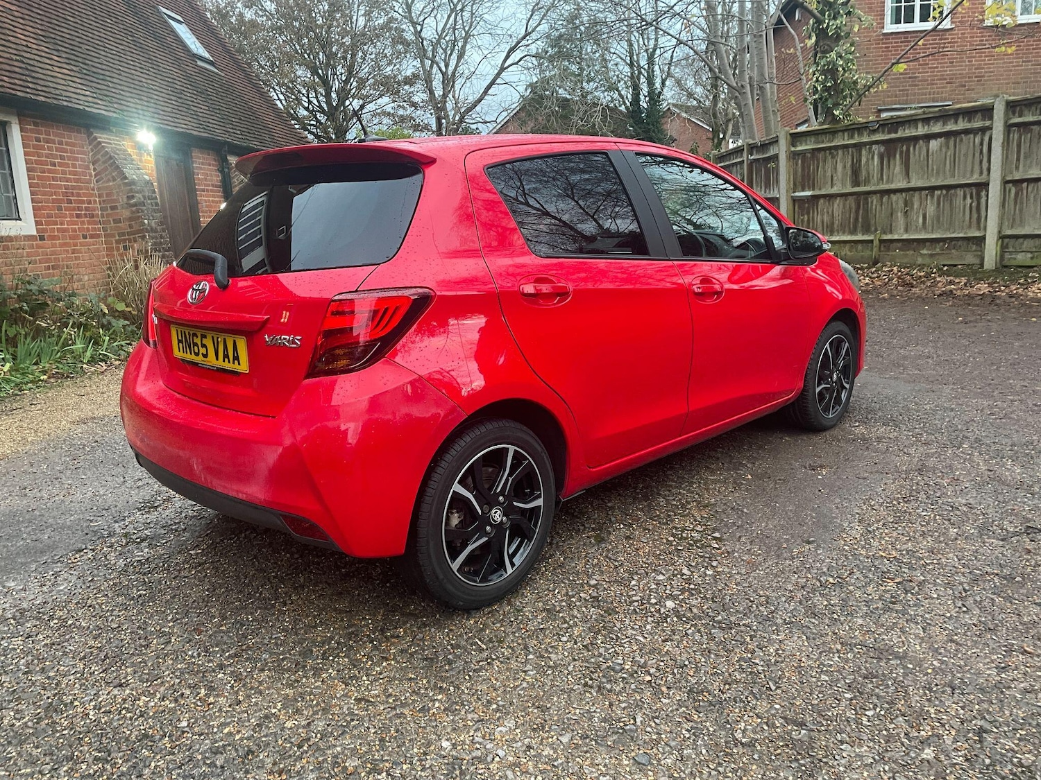 Used Toyota Yaris 2015 for sale - 76688661: Photo 21