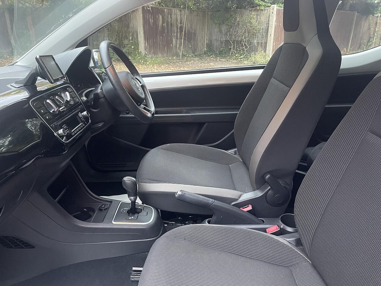 Used Volkswagen up! 2014 for sale - 76284444: Photo 19