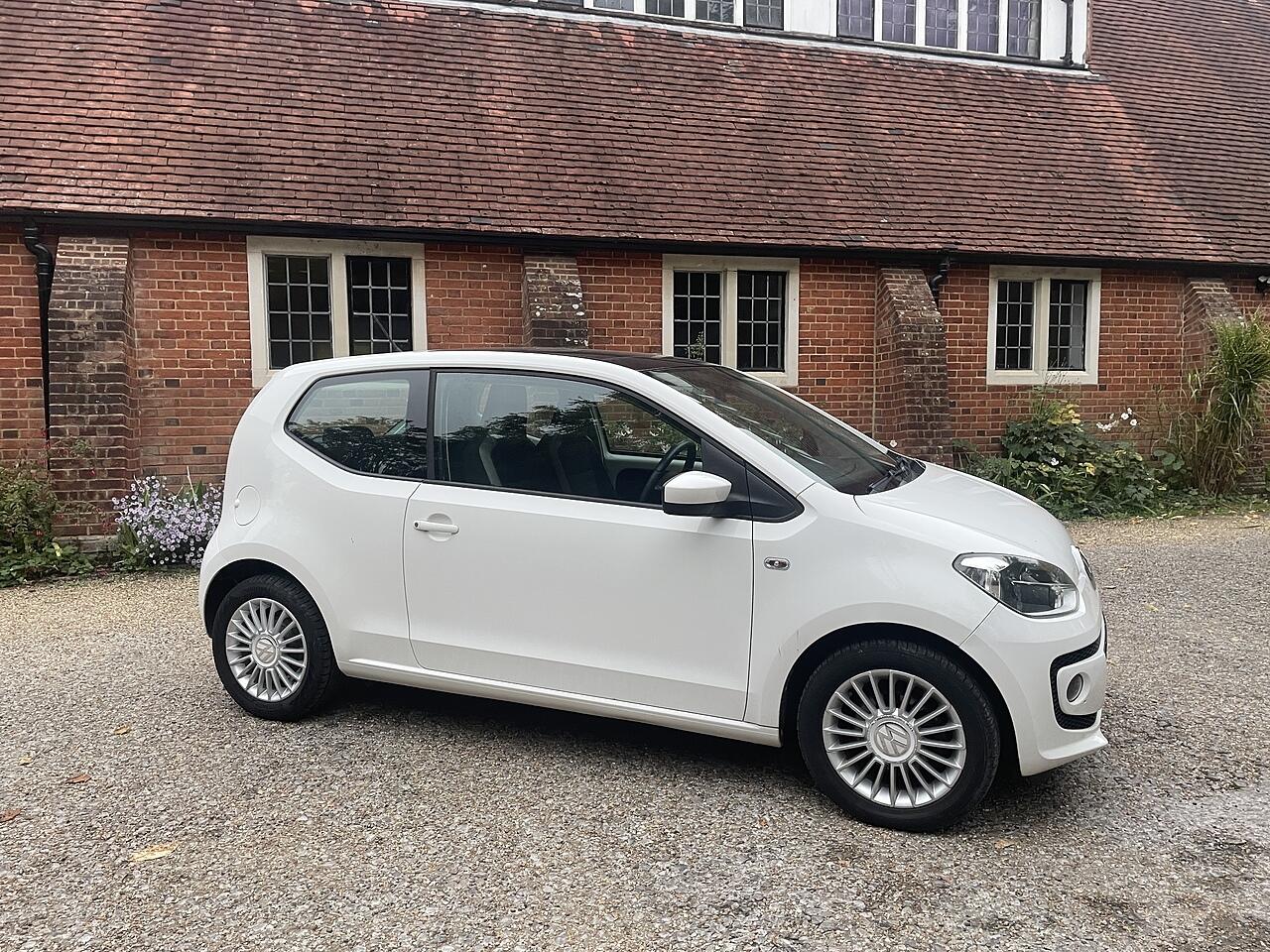 Used Volkswagen up! 2014 for sale - 76284444: Photo 31