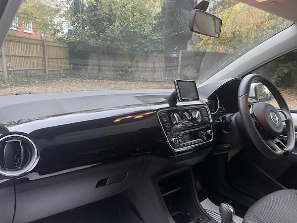 Used Volkswagen up! 2014 for sale - 76284444: Photo 33