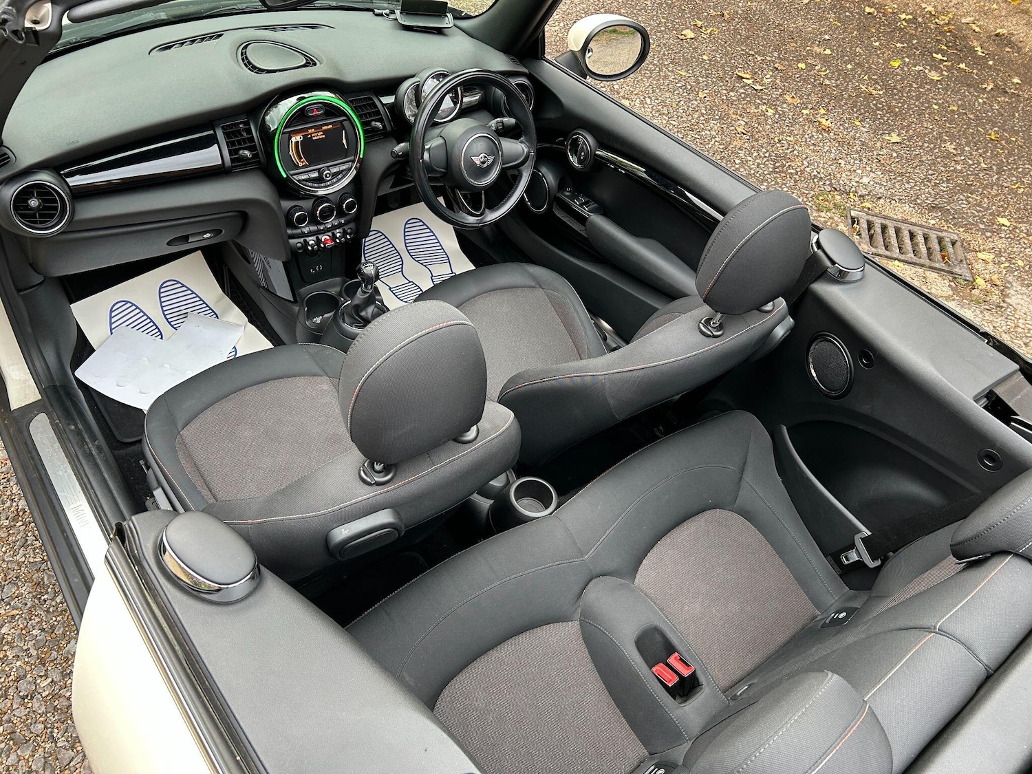 Used MINI Convertible 2017 for sale - 76389276: Photo 11