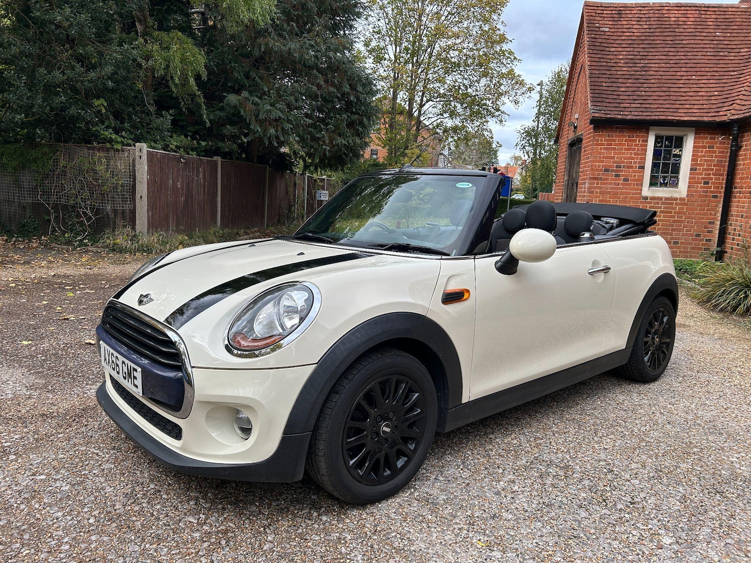 Used MINI Convertible 2017 for sale - 76389276: Photo 22