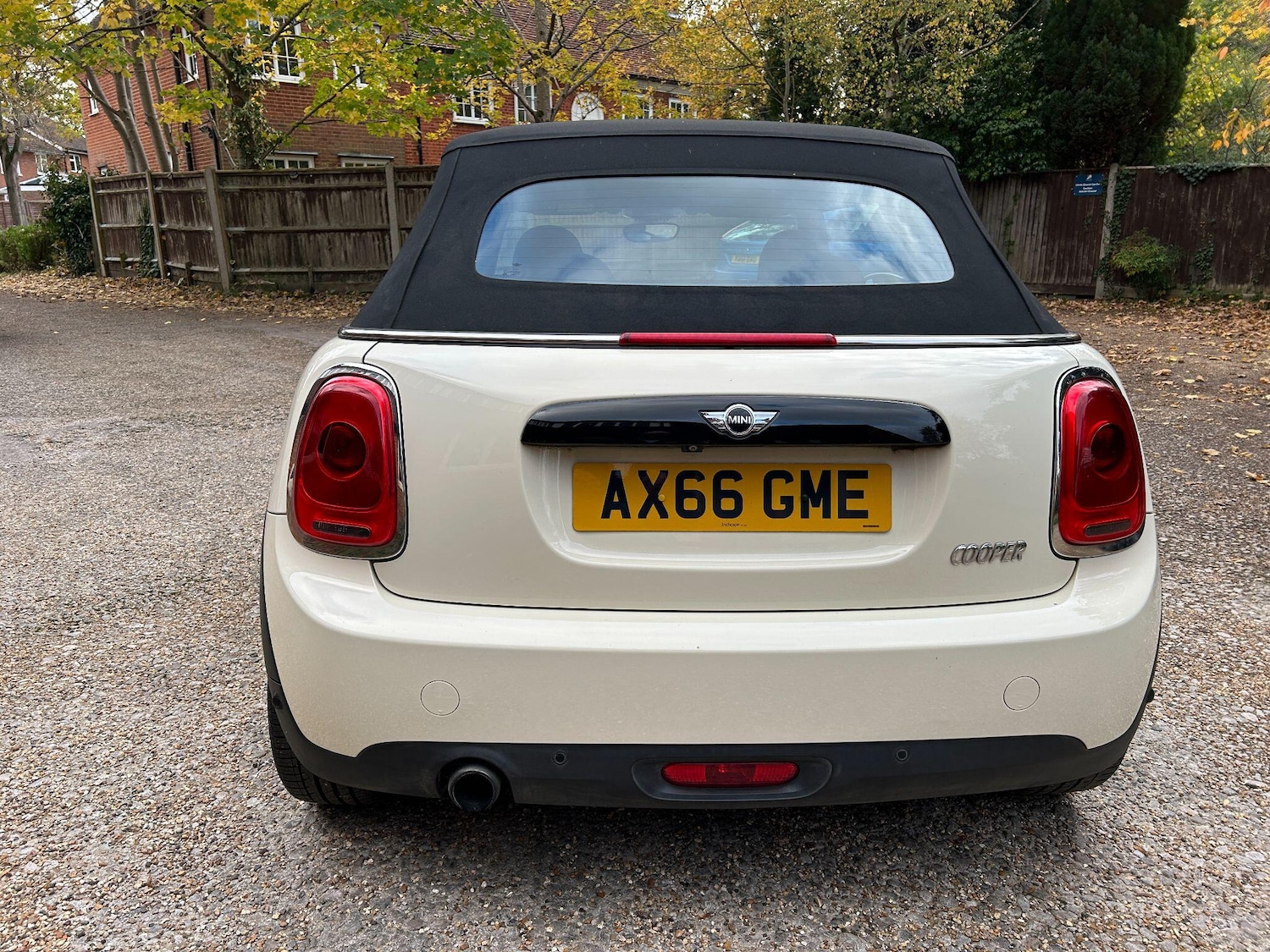 Used MINI Convertible 2017 for sale - 76389276: Photo 27