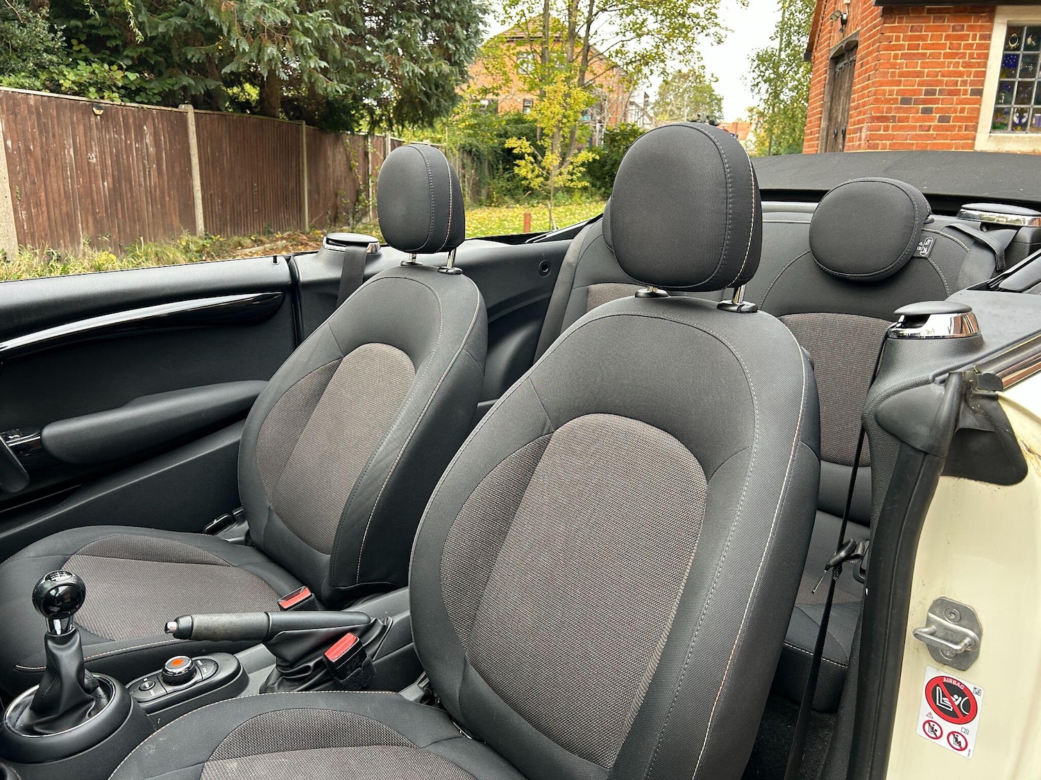 Used MINI Convertible 2017 for sale - 76389276: Photo 8