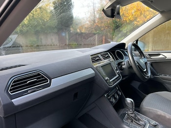 Used Volkswagen Tiguan 2016 for sale - 76423548: Photo