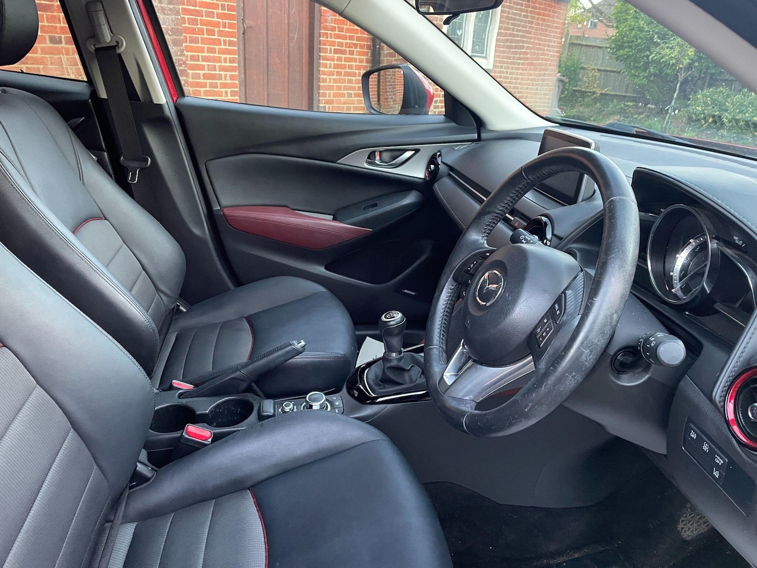 Used Mazda CX-3 2016 for sale - 76936581: Photo 2