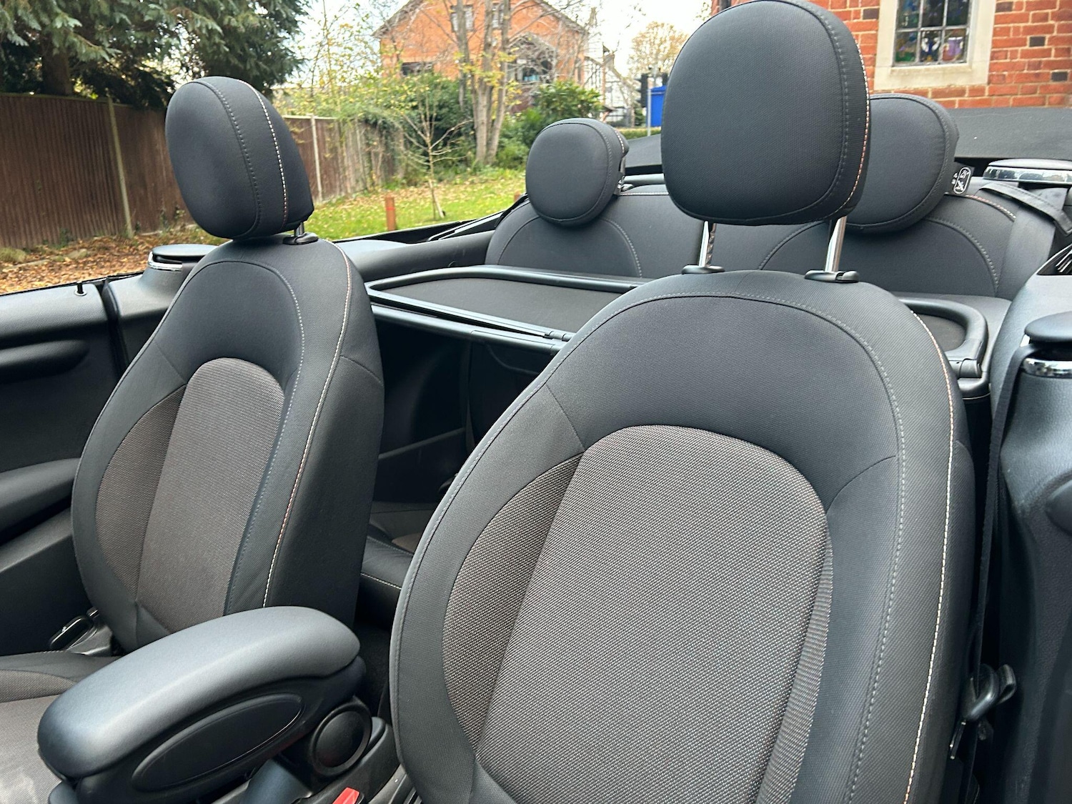 Used MINI Convertible 2018 for sale - 76644955: Photo 10