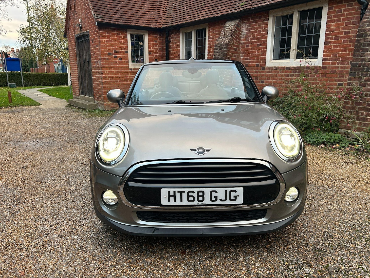Used MINI Convertible 2018 for sale - 76644955: Photo 25
