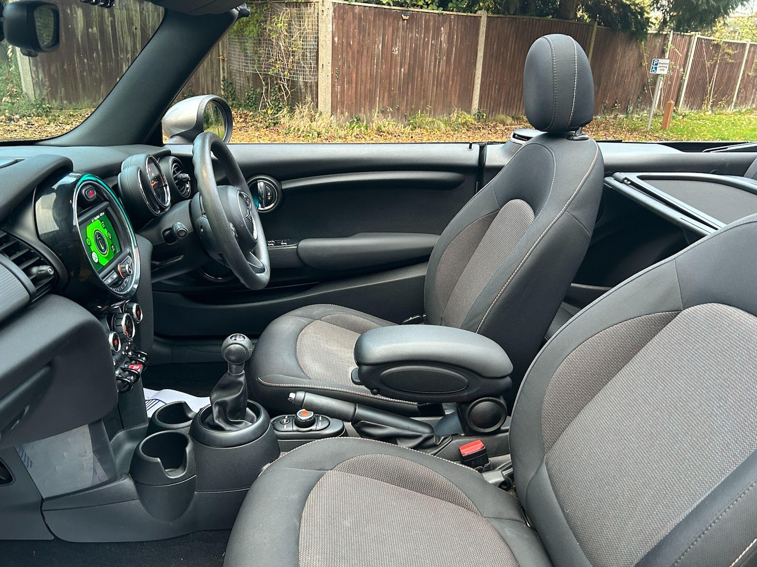 Used MINI Convertible 2018 for sale - 76644955: Photo 3