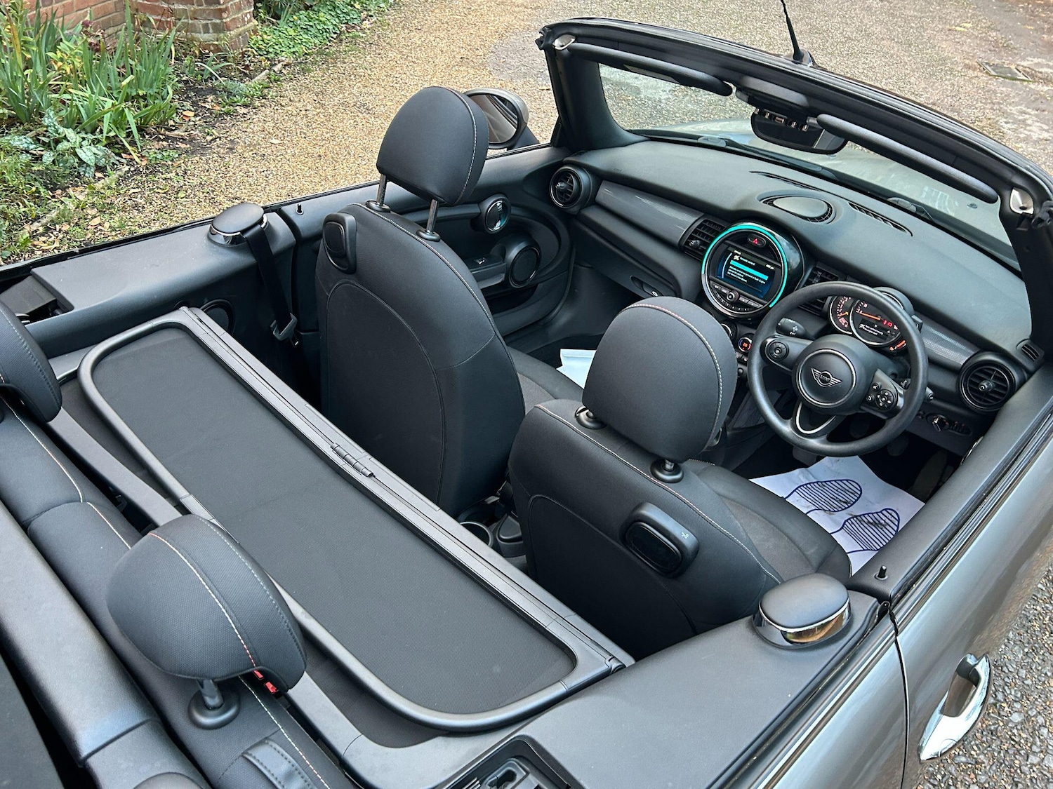 Used MINI Convertible 2018 for sale - 76644955: Photo 8