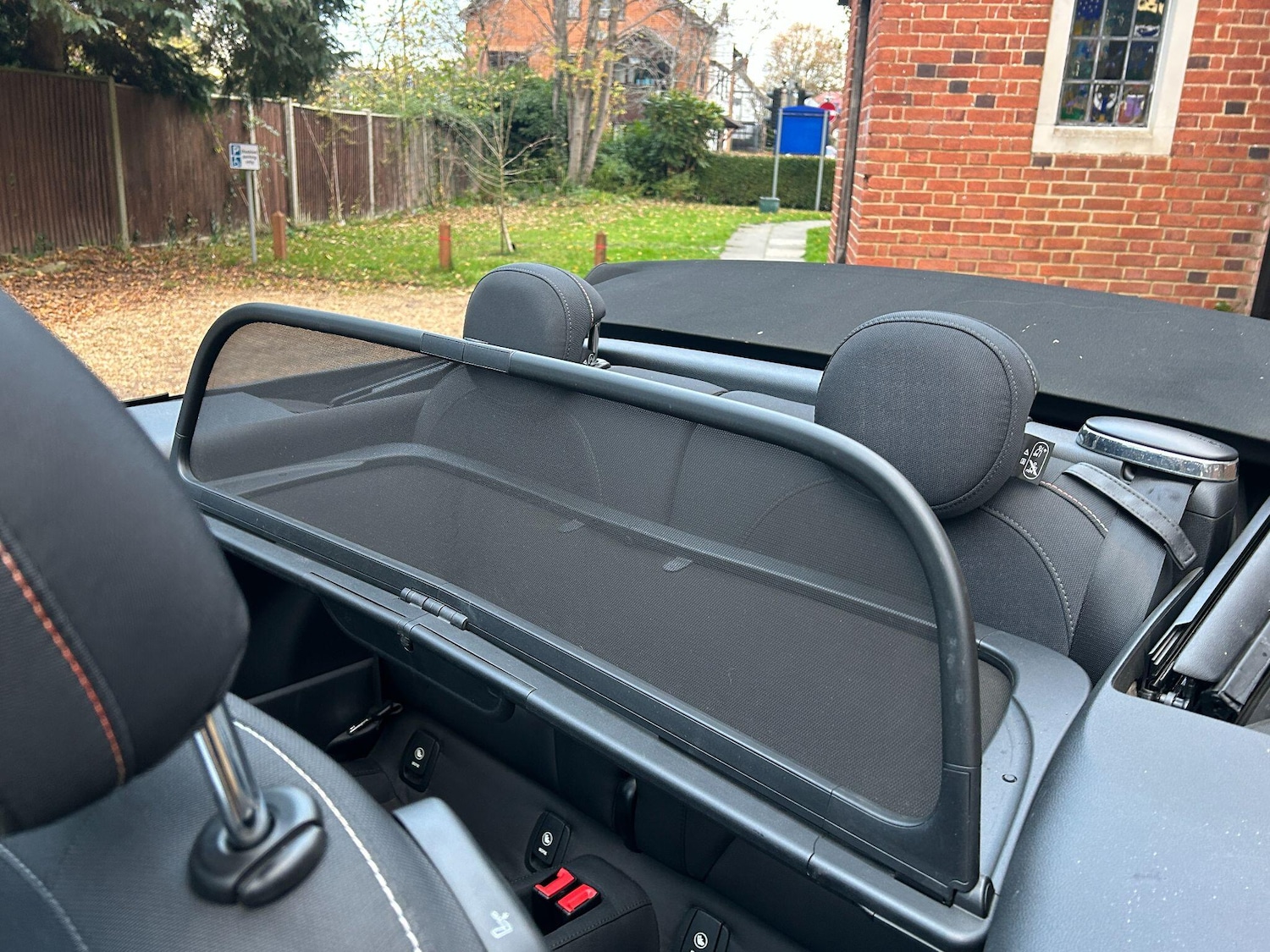 Used MINI Convertible 2018 for sale - 76644955: Photo 9